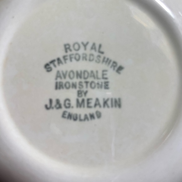 2 Meakin 6 1/2” Avondale Pink Coupe Cereal Bowls - Picture 6 of 11